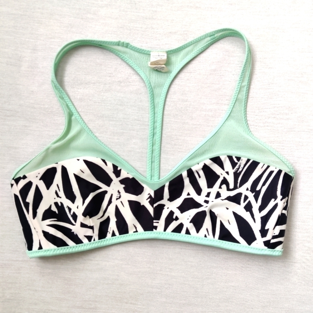 LULULEMON reversible swimsuit bikini top size 6